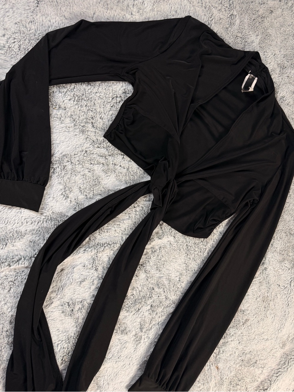 Women’s Black Tie-Front Long Sleeve Top